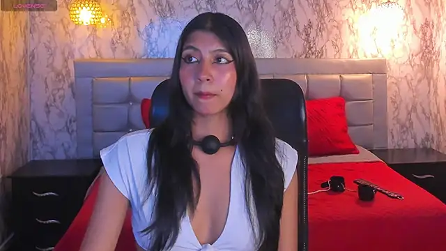 Snapshot of Lana_Sl4ve chatting on November 1, 2025, 11:07 pm Lana Sl4ve online show from November 1, 2025, 11:07 pm