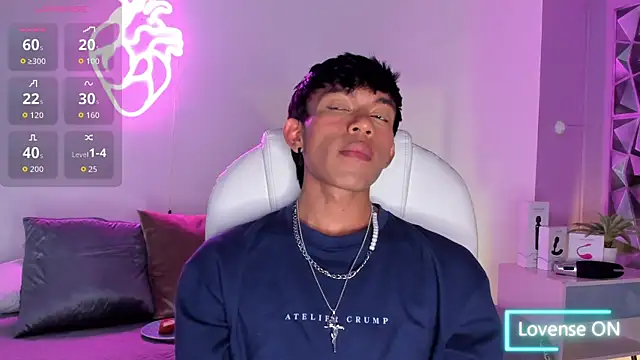 Snapshot of Santti_ chatting on November 14, 2025, 9:35 pm Santti online show from November 14, 2025, 9:35 pm