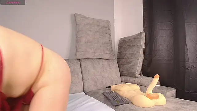 Snapshot of Isisharrison chatting on October 31, 2025, 10:22 pm Isisharrison online show from October 31, 2025, 10:22 pm