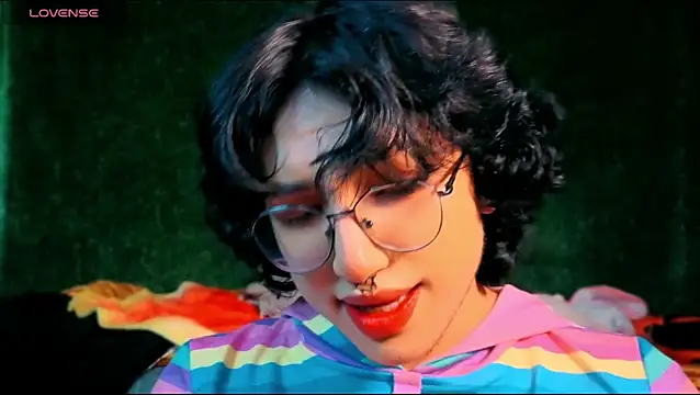 Snapshot of -BlueOpal- chatting on October 27, 2025, 7:29 pm -BlueOpal- online show from October 27, 2025, 7:29 pm