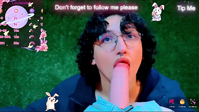 Snapshot of -BlueOpal- chatting on November 9, 2025, 8:07 pm -BlueOpal- online show from November 9, 2025, 8:07 pm