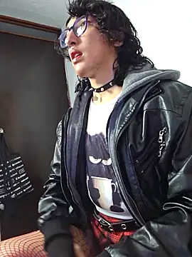 Snapshot of -BlueOpal- chatting on February 10, 2026, 10:14 pm -BlueOpal- online show from February 10, 2026, 10:14 pm