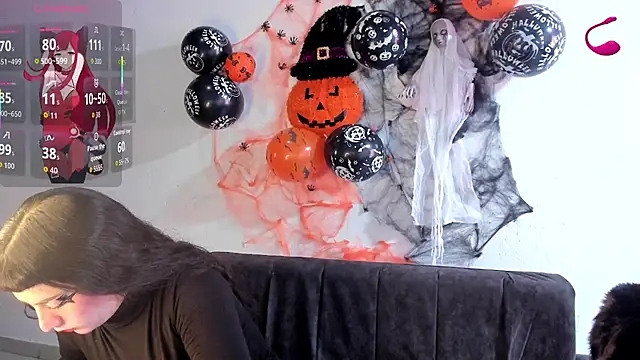 Snapshot of kitty__chs chatting on October 2, 2025, 12:23 pm kitty chs online show from October 2, 2025, 12:23 pm