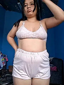 Snapshot of hot-mom22 chatting on September 25, 2025, 12:20 pm hot-mom22 online show from September 25, 2025, 12:20 pm