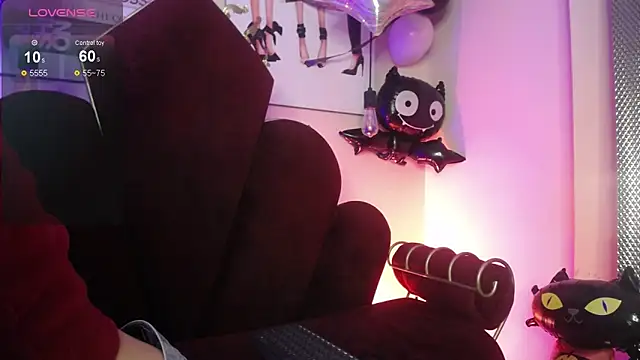 Snapshot of Alice_in_horyland_ chatting on November 2, 2025, 1:13 pm Alice in horyland online show from November 2, 2025, 1:13 pm