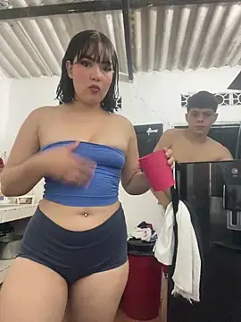 Snapshot of DannaGlamShow chatting on October 26, 2025, 10:58 pm DannaGlamShow online show from October 26, 2025, 10:58 pm