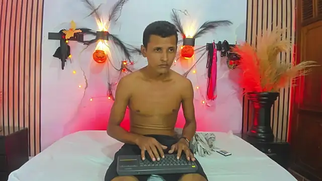 Snapshot of BrittaParkerr chatting on October 20, 2025, 1:39 am BrittaParkerr online show from October 20, 2025, 1:39 am