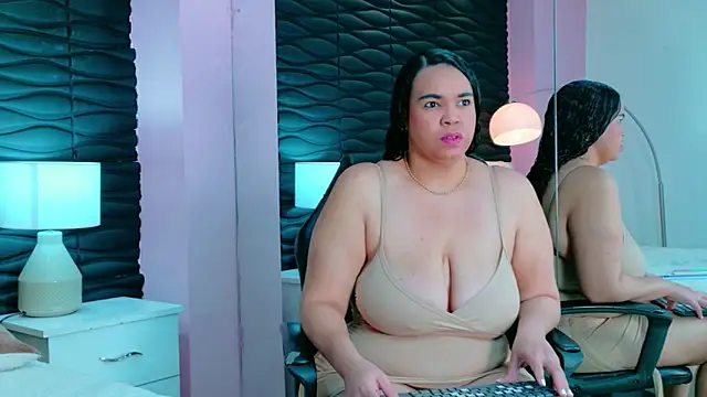 Valery Nasty   online show from November 1, 2025, 5:26 pm