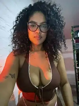Snapshot of miiabrown18 chatting on May 24, 2026, 1:21 am miiabrown18 online show from May 24, 2026, 1:21 am