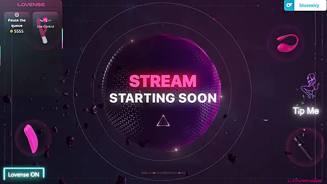 luluubloomm online show from November 19, 2025, 10:21 pm