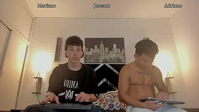 Snapshot of iammariano chatting on October 11, 2025, 4:22 am iammariano online show from October 11, 2025, 4:22 am