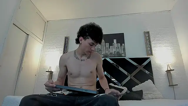 Snapshot of iammariano chatting on October 20, 2025, 6:14 am iammariano online show from October 20, 2025, 6:14 am