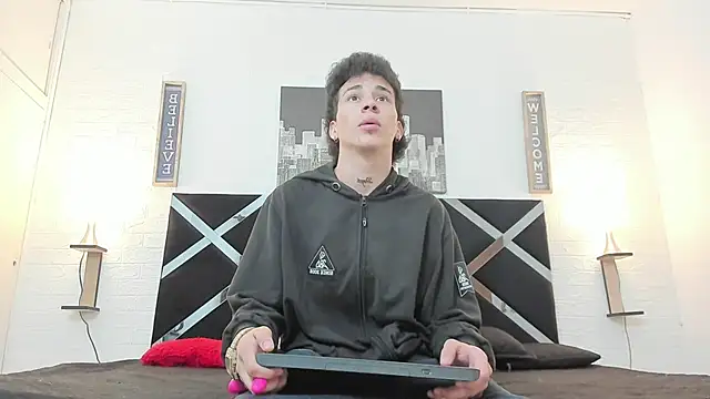 Snapshot of iammariano chatting on November 3, 2025, 4:03 am iammariano online show from November 3, 2025, 4:03 am