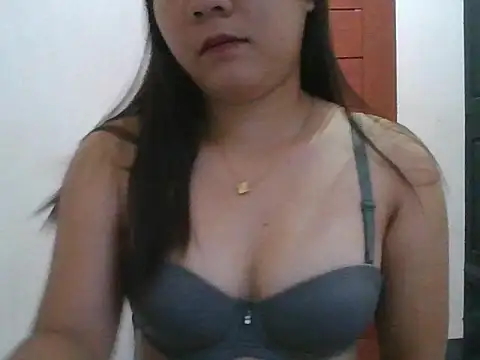  charmingpixie15 online show from March 21, 2026, 4:17 am