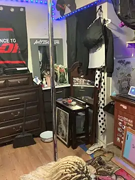 Snapshot of blondebarbiebae chatting on September 30, 2025, 8:25 pm blondebarbiebae online show from September 30, 2025, 8:25 pm