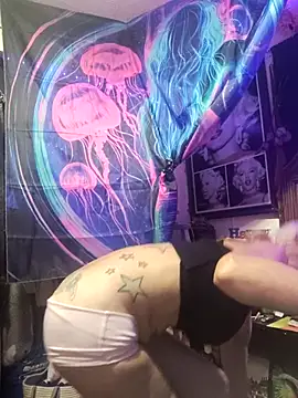 blondebarbiebae online show from November 15, 2025, 4:54 am