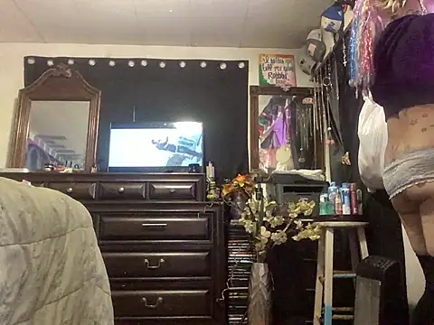 Snapshot of blondebarbiebae chatting on February 25, 2026, 8:02 am blondebarbiebae online show from February 25, 2026, 8:02 am