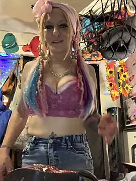 Snapshot of blondebarbiebae chatting on March 3, 2026, 10:37 pm blondebarbiebae online show from March 3, 2026, 10:37 pm