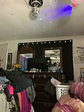 Snapshot of blondebarbiebae chatting on March 19, 2026, 6:17 am blondebarbiebae online show from March 19, 2026, 6:17 am