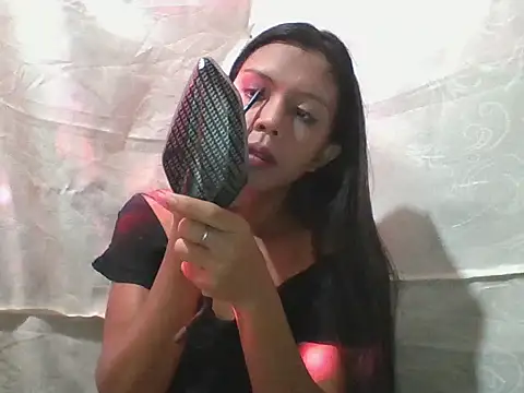 Snapshot of Kim25xxxx chatting on October 26, 2025, 1:00 am Kim25xxxx online show from October 26, 2025, 1:00 am