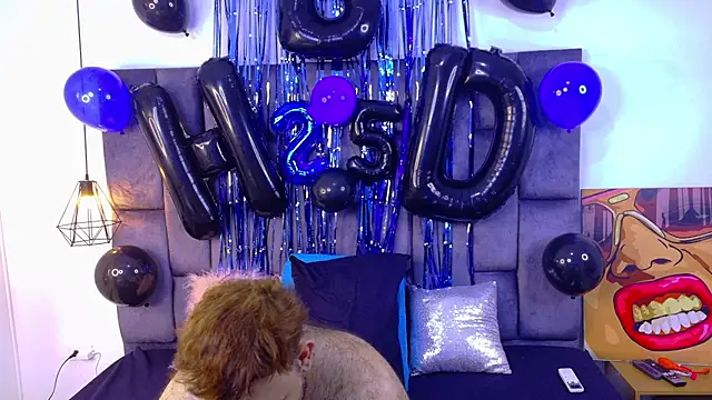 Snapshot of big_bearr chatting on October 5, 2025, 12:09 am big bearr online show from October 5, 2025, 12:09 am