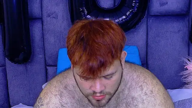 Snapshot of big_bearr chatting on October 17, 2025, 12:36 am big bearr online show from October 17, 2025, 12:36 am