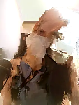 balanceqiqi online show from September 23, 2025, 2:42 pm