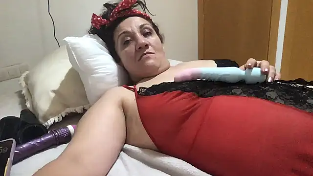 Snapshot of paula19800 chatting on October 18, 2025, 10:10 pm paula19800 online show from October 18, 2025, 10:10 pm