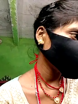 Snapshot of Cuty_kinjal chatting on September 25, 2025, 11:30 pm Cuty kinjal online show from September 25, 2025, 11:30 pm