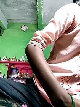 Snapshot of Cuty_kinjal chatting on September 28, 2025, 6:41 am Cuty kinjal online show from September 28, 2025, 6:41 am