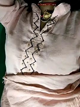 Snapshot of Cuty_kinjal chatting on September 28, 2025, 6:46 pm Cuty kinjal online show from September 28, 2025, 6:46 pm