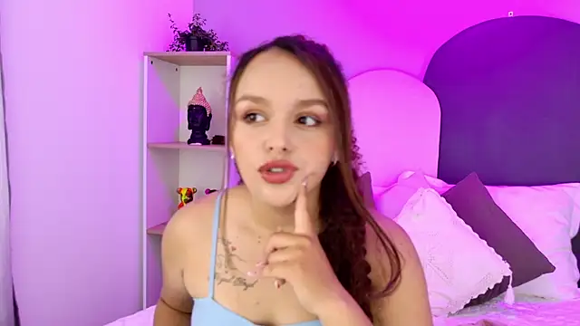 CamilaGomez149 online show from May 6, 2026, 8:58 pm