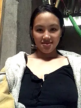 Snapshot of Mai_lovely chatting on October 8, 2025, 3:59 am Mai lovely online show from October 8, 2025, 3:59 am