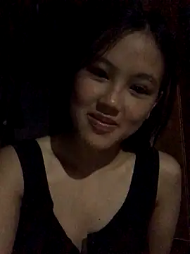 Snapshot of Mai_lovely chatting on October 8, 2025, 7:33 pm Mai lovely online show from October 8, 2025, 7:33 pm