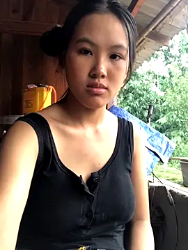 Snapshot of Mai_lovely chatting on October 11, 2025, 2:33 am Mai lovely online show from October 11, 2025, 2:33 am