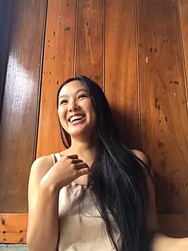 Snapshot of Mai_lovely chatting on October 19, 2025, 1:50 am Mai lovely online show from October 19, 2025, 1:50 am