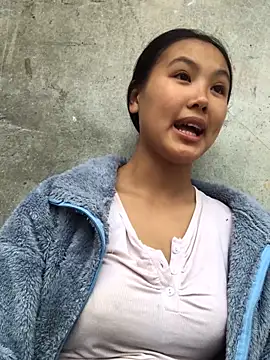 Snapshot of Mai_lovely chatting on October 25, 2025, 2:41 am Mai lovely online show from October 25, 2025, 2:41 am