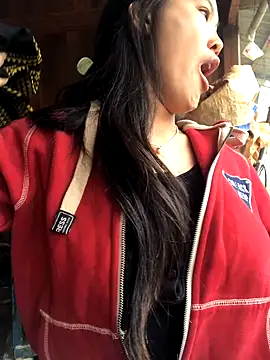 Snapshot of Mai_lovely chatting on November 2, 2025, 2:36 am Mai lovely online show from November 2, 2025, 2:36 am