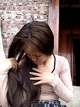 Mai lovely online show from March 17, 2026, 7:23 am