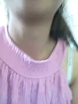 Snapshot of Mayy1 chatting on October 14, 2025, 2:07 pm Mayy1 online show from October 14, 2025, 2:07 pm