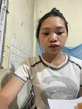 Mayy1 online show from June 25, 2026, 2:11 am