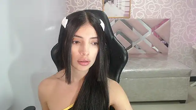 Snapshot of cynthia_ch chatting on October 8, 2025, 4:21 am cynthia ch online show from October 8, 2025, 4:21 am