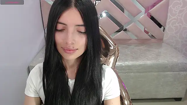 cynthia ch online show from January 7, 2026, 4:04 am