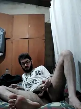 Snapshot of Fefede97_ chatting on November 28, 2025, 1:36 pm Fefede97 online show from November 28, 2025, 1:36 pm