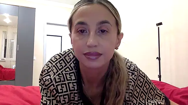 Jeyvaris online show from November 3, 2025, 6:42 pm