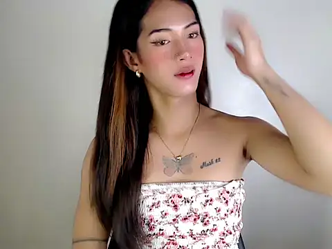 Snapshot of ashley_bombshell chatting on October 7, 2025, 8:17 pm ashley bombshell online show from October 7, 2025, 8:17 pm