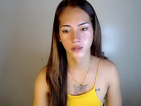 Snapshot of ashley_bombshell chatting on November 6, 2025, 7:48 pm ashley bombshell online show from November 6, 2025, 7:48 pm