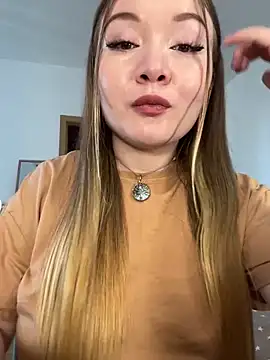 Amalie Smith online show from June 2, 2026, 7:21 am