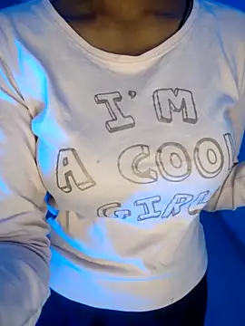 Nisha queen675 online show from October 8, 2025, 6:55 am