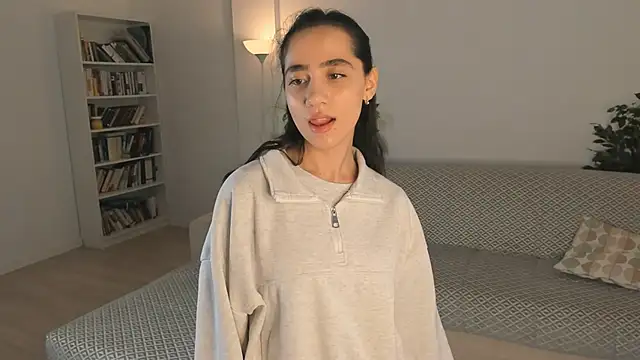 Snapshot of LoidaTatom chatting on October 1, 2025, 1:22 am LoidaTatom online show from October 1, 2025, 1:22 am